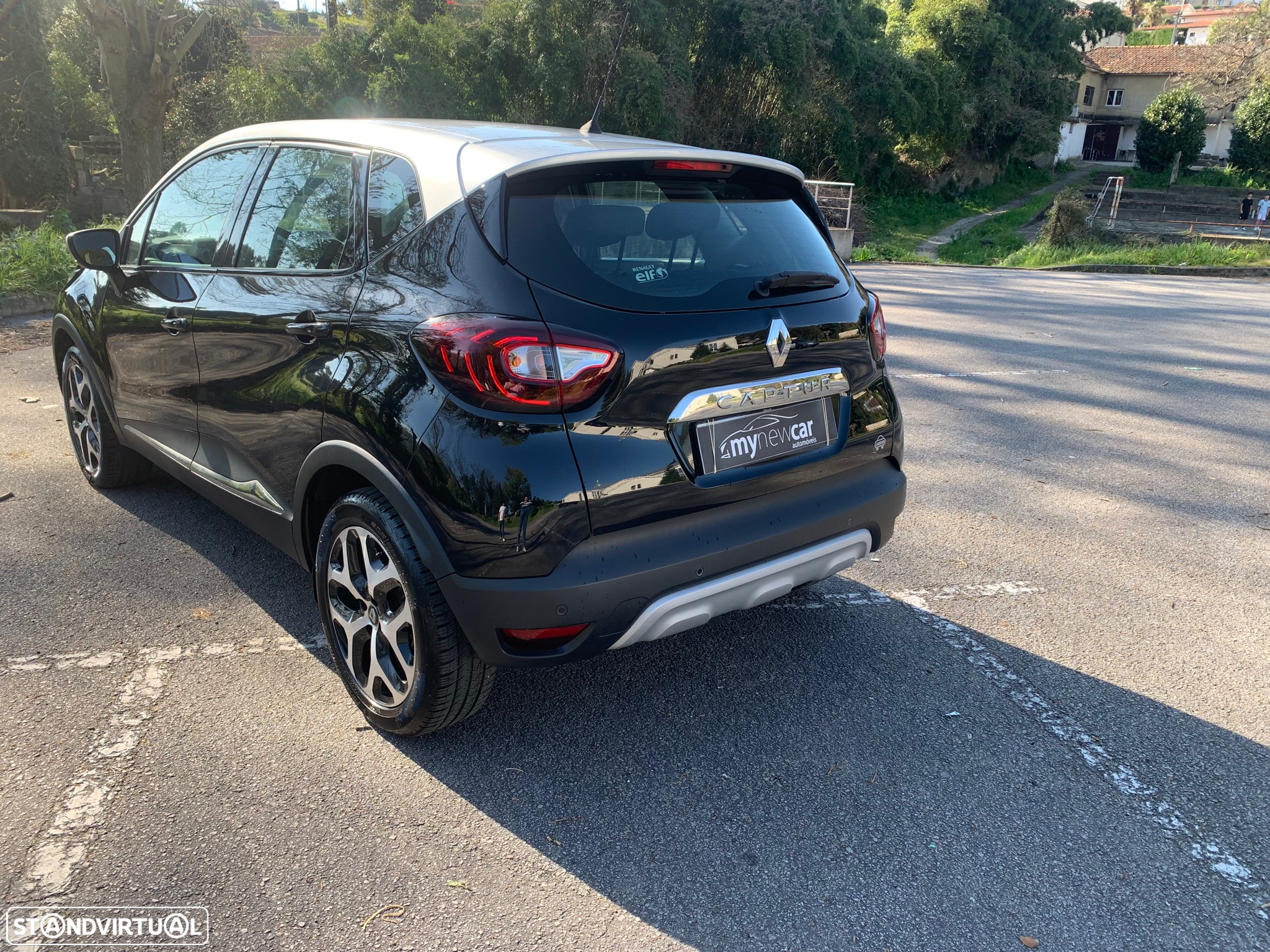 Renault Captur 1.0 TCe Exclusive - 10
