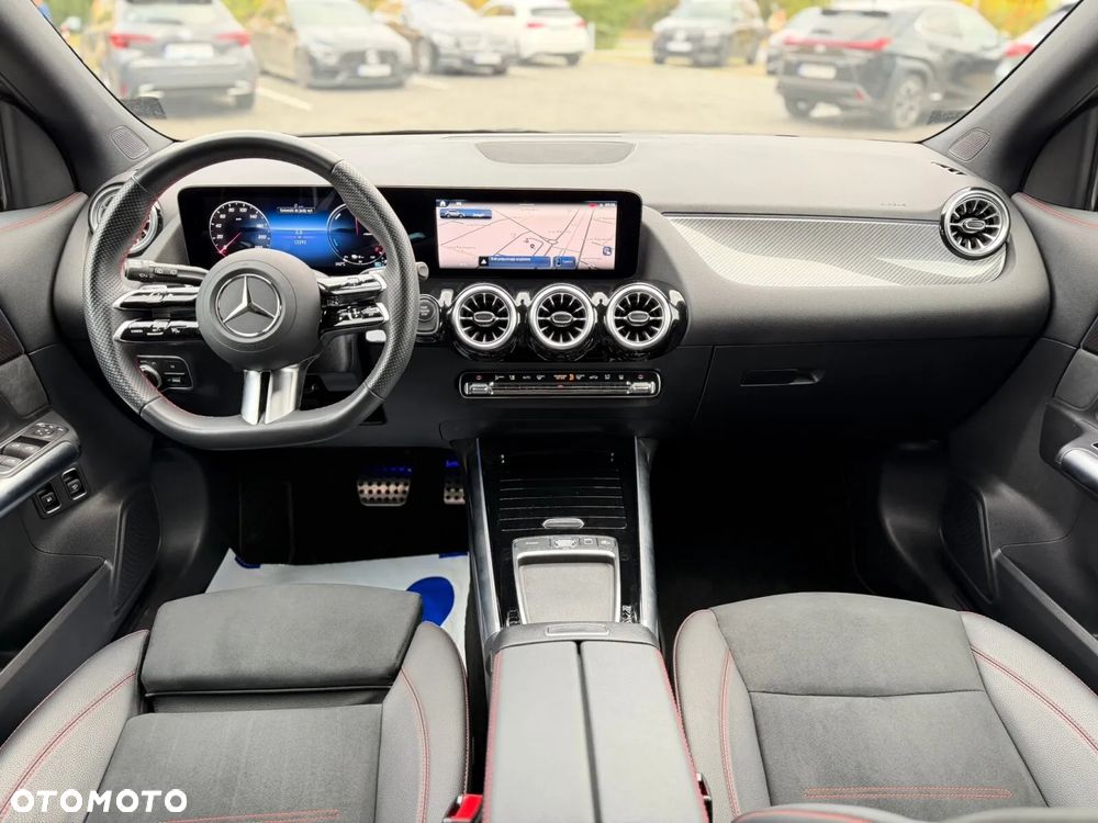 Mercedes-Benz GLA 250 e PHEV AMG Line 8G-DCT - 13