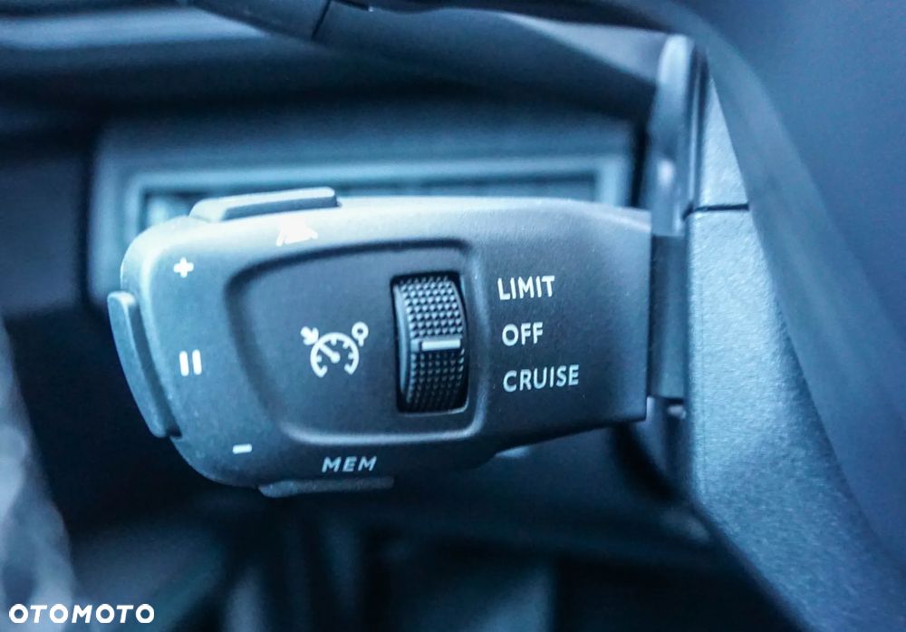 Peugeot 3008 1.6 PureTech Hybrid PHEV Allure Pack S&S EAT8 - 14