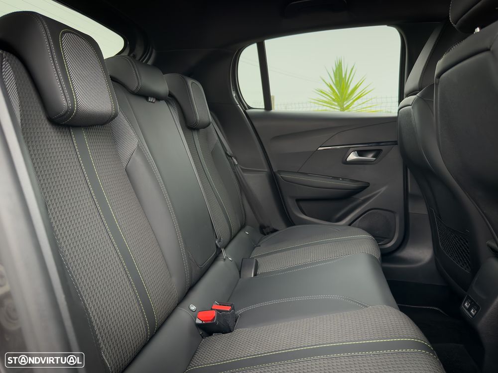 Peugeot 208 1.2 PureTech GT Line - 10