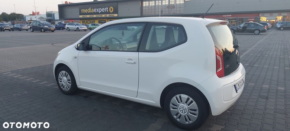 Volkswagen up! BlueMotion Technology move - 18