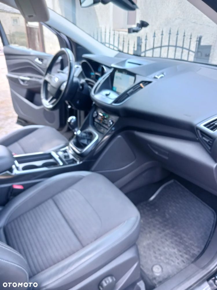 Ford Kuga 2.0 TDCi 4x4 Cool & Connect - 33