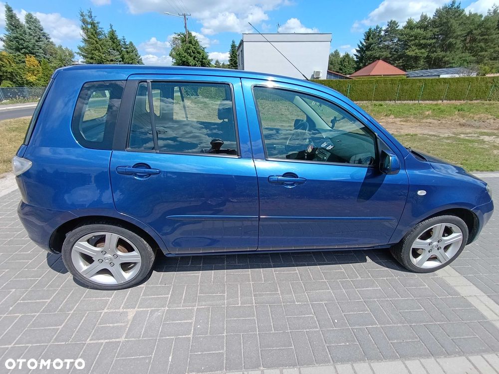 Mazda 2 - 3