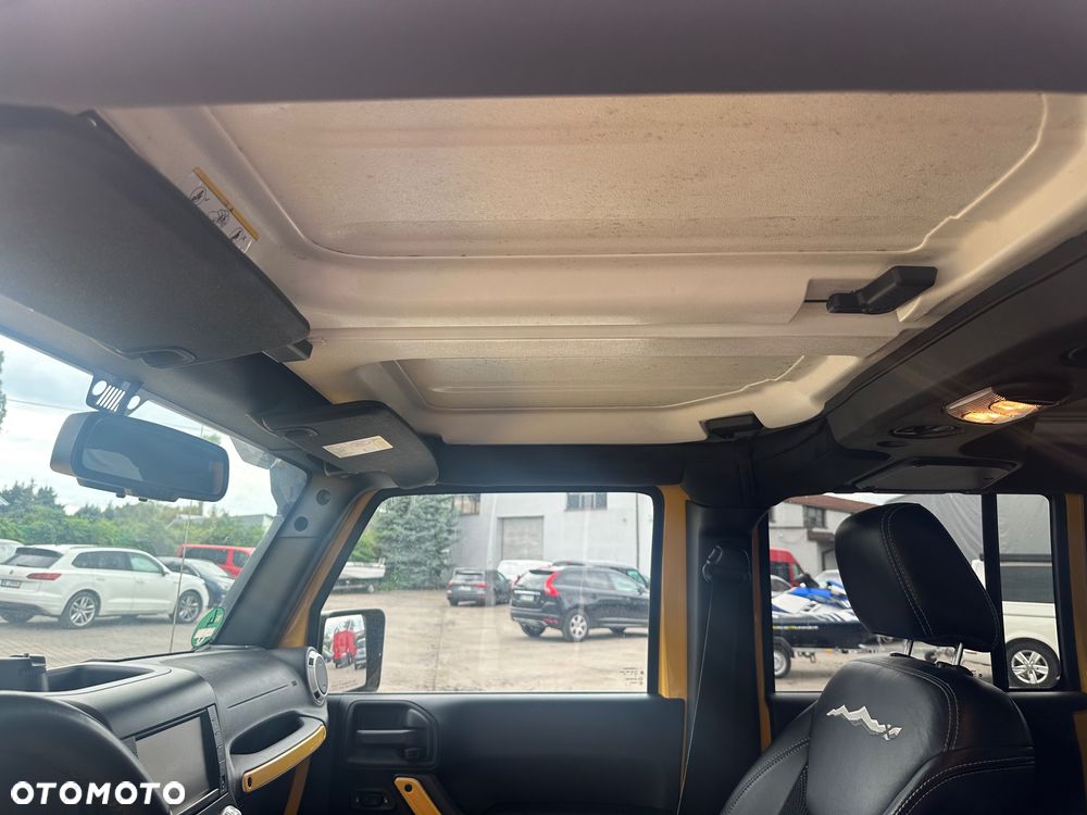 Jeep Wrangler Unlimited Hard-Top 2.8 CRD Automatik Sahara - 12