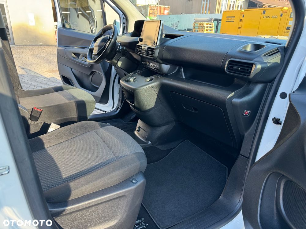 Peugeot Partner - 32