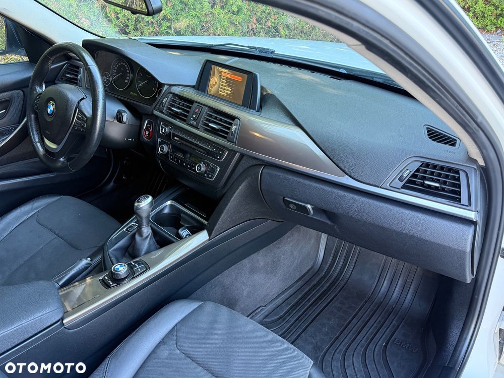 BMW Seria 3 318d Modern Line - 8