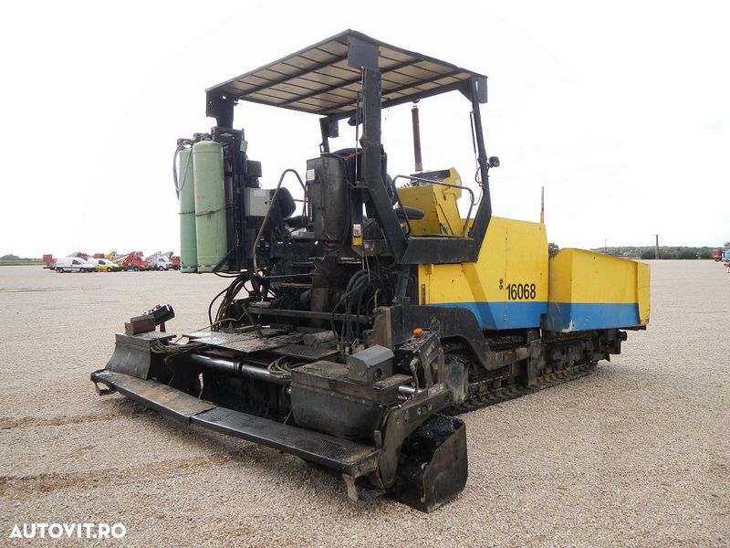 ABG Titan 423 Repartizor asfalt - 7