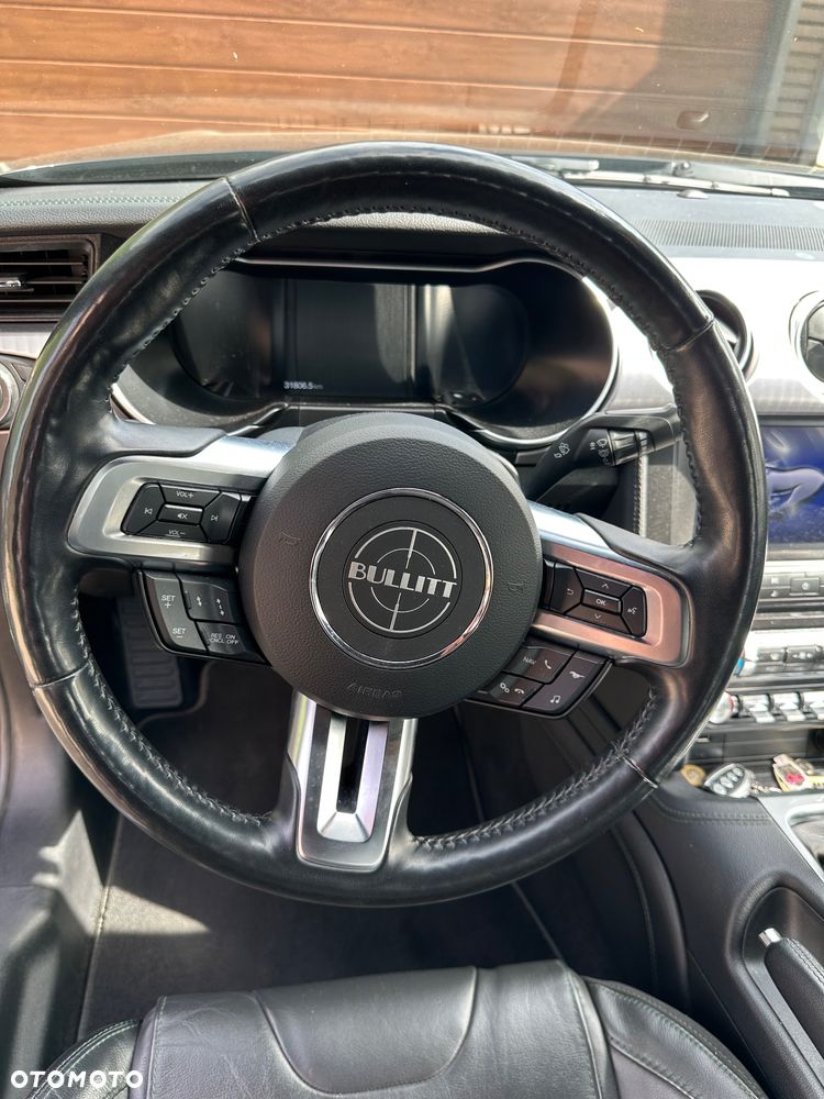 Ford Mustang - 12