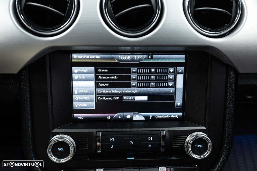 Ford Mustang 2.3i EcoBoost - 32