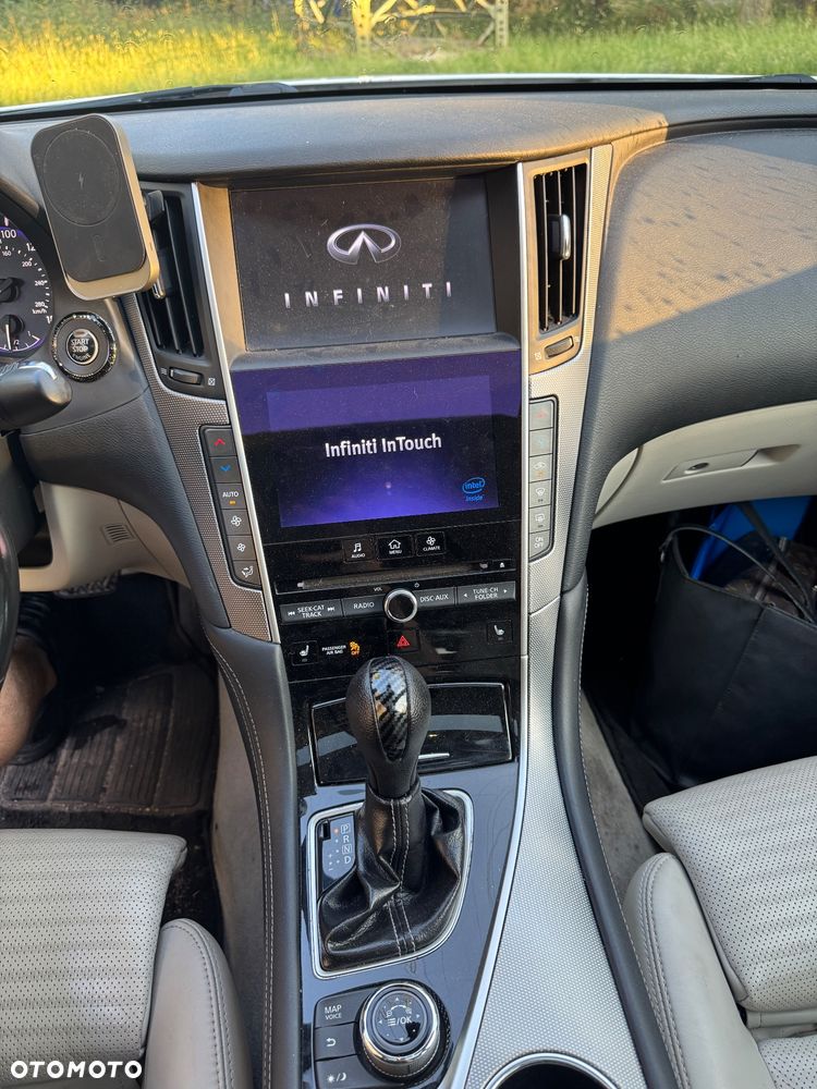 Infiniti Q50 - 10