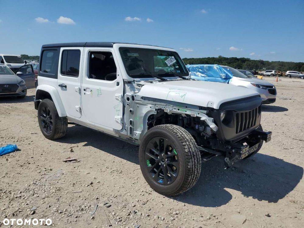 Jeep Wrangler - 4