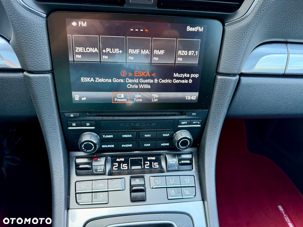 Porsche 911 Carrera S PDK - 20