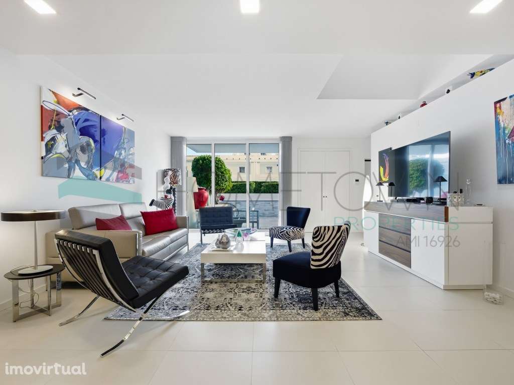 Espetacular moradia geminada V4- Branqueira - Grande imagem: 2/47