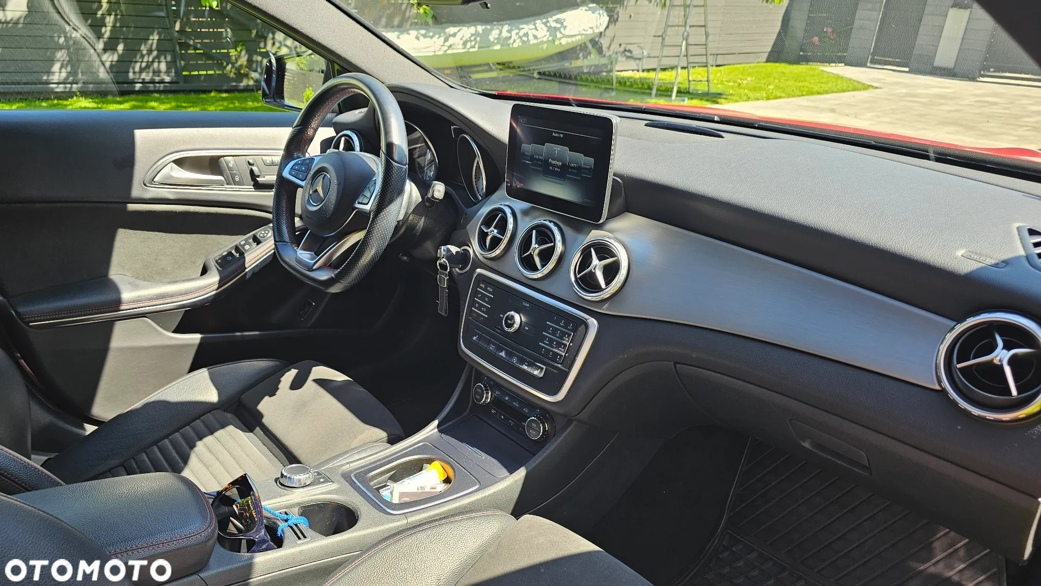 Mercedes-Benz GLA - 19