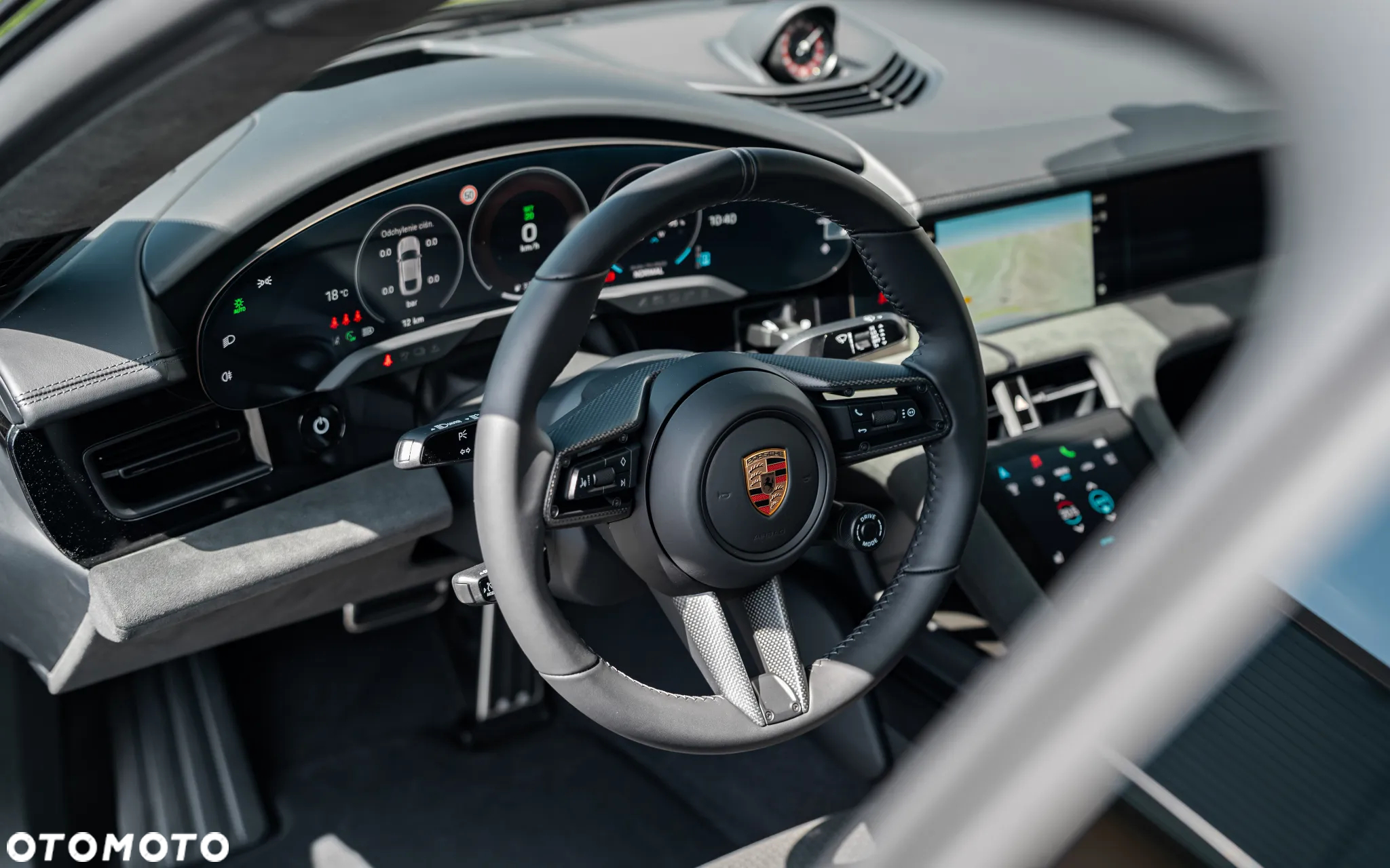 Porsche Taycan 105kWh GTS - 14