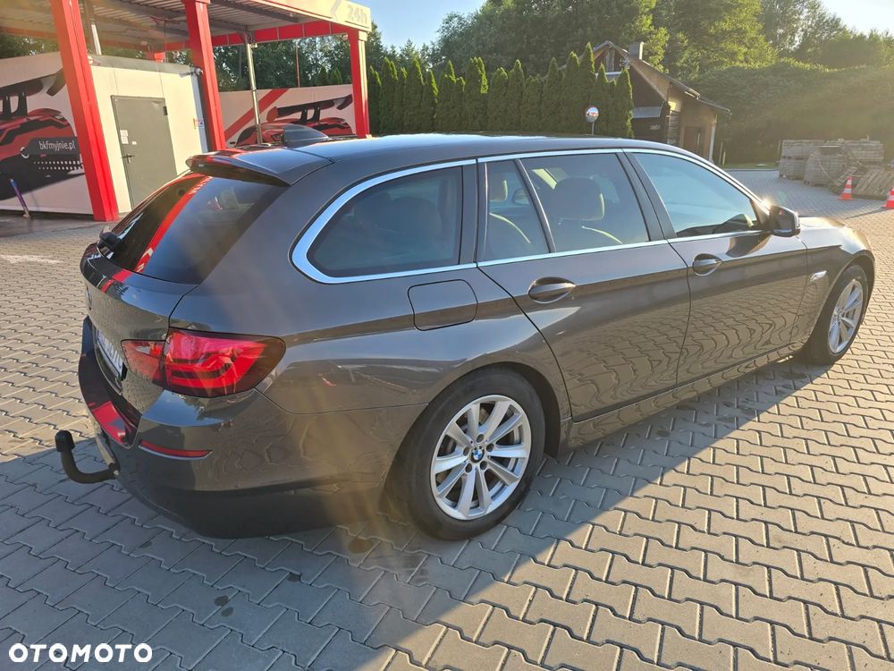 BMW Seria 5 520d - 5