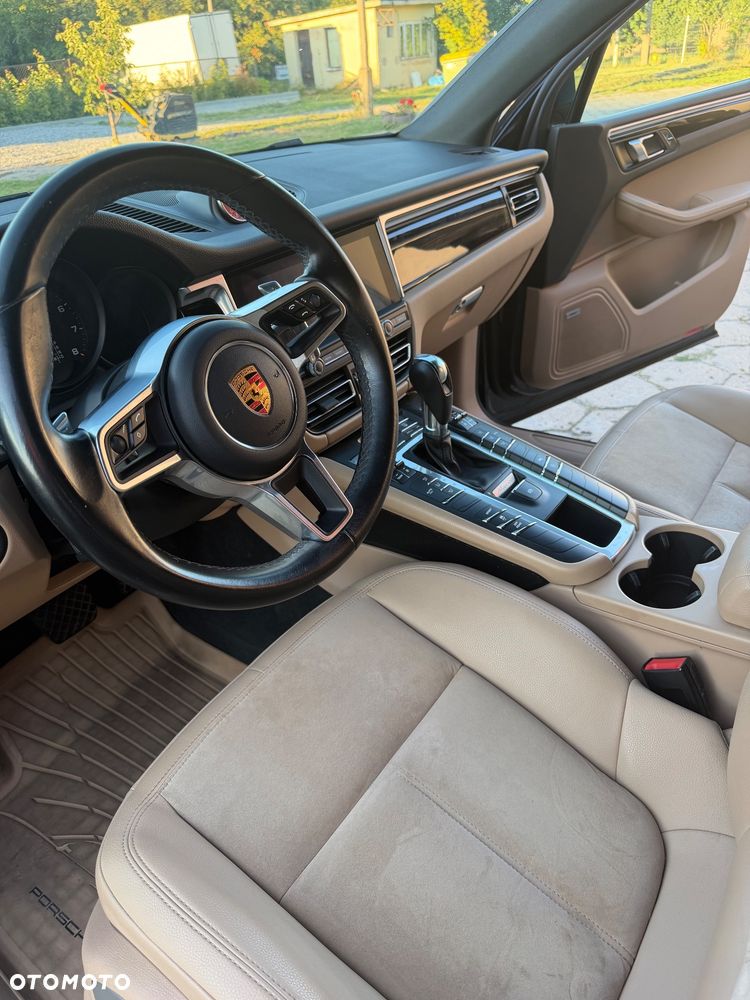 Porsche Macan - 8
