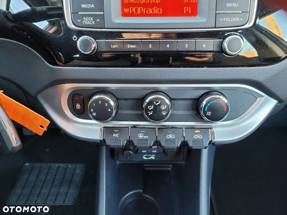 Kia Rio 1.2 Attract - 14