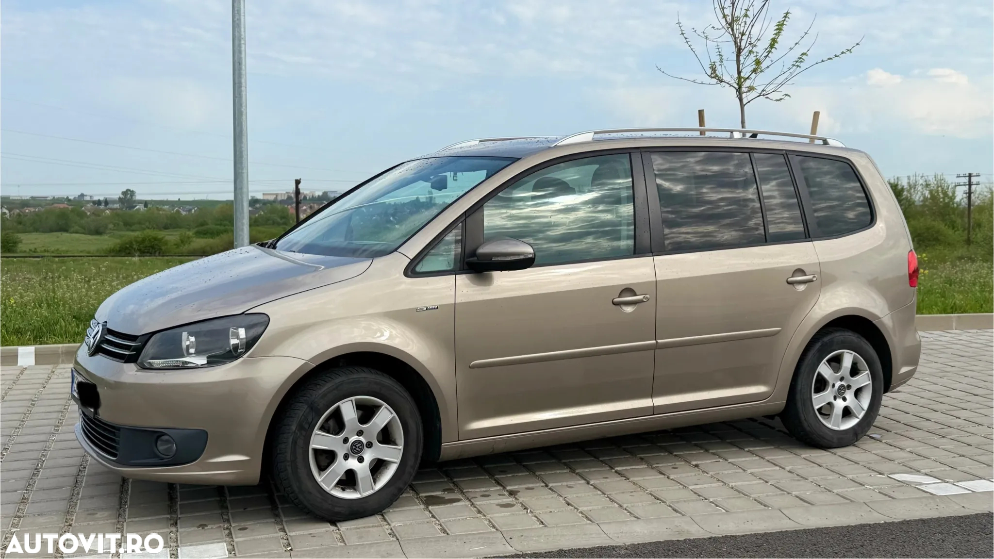 Volkswagen Touran 1.6 TDI BlueMotion Technology Comfortline - 2