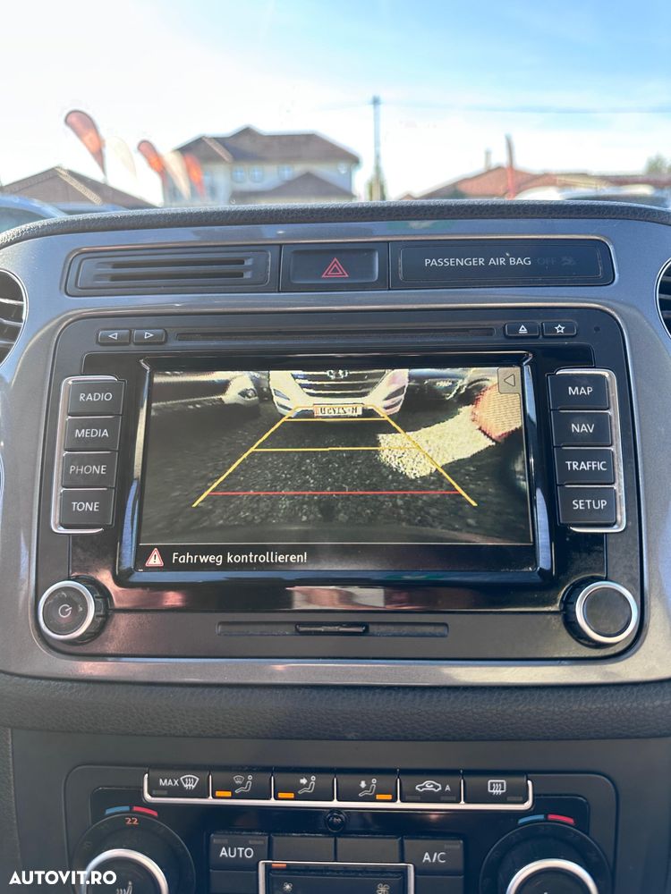 Volkswagen Tiguan - 12