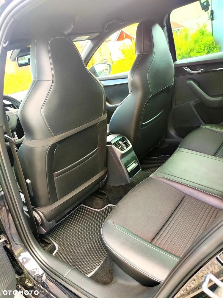 Skoda Octavia 2.0 TSI RS - 16