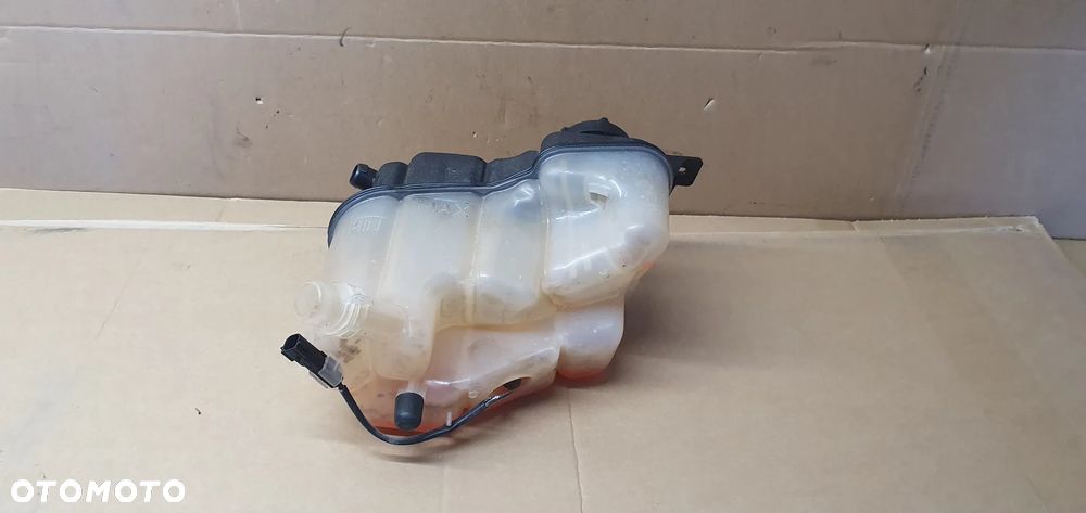 Zbiorniczek wyrównawczy płynu Land Rover Discovery Sport L550 2.0 D FK72-8K218-AA - 4