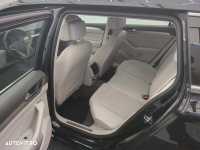 Volkswagen Passat - 7