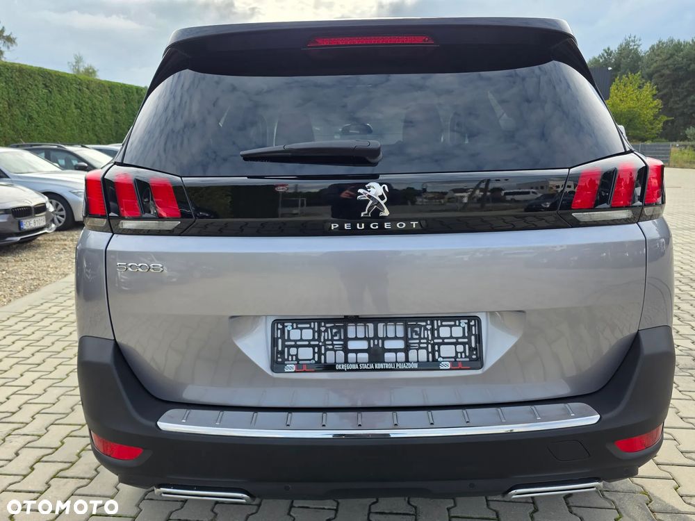 Peugeot 5008 - 6