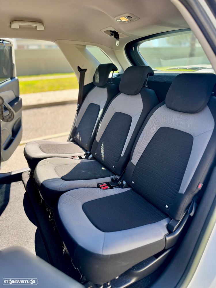 Citroën C4 Picasso - 14