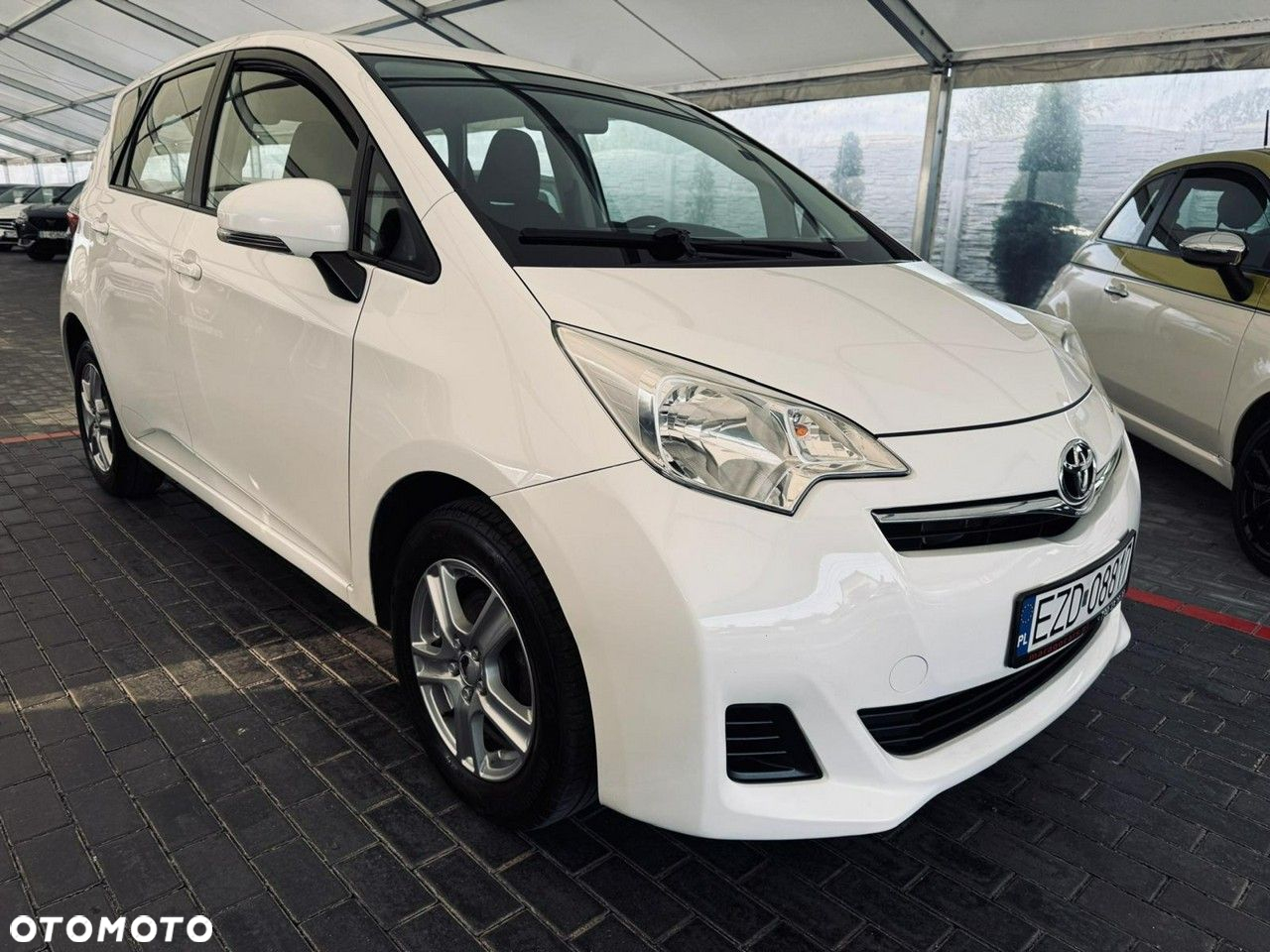 Toyota Verso S - 10