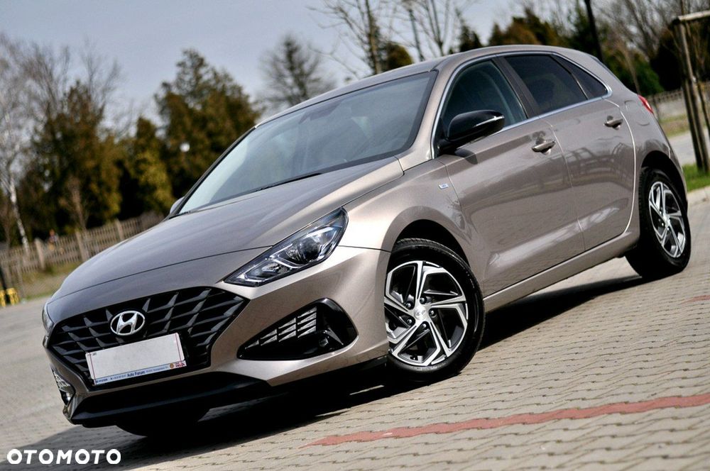 Hyundai i30 1.5 T-GDI 48V-Hybrid Advantage - 1