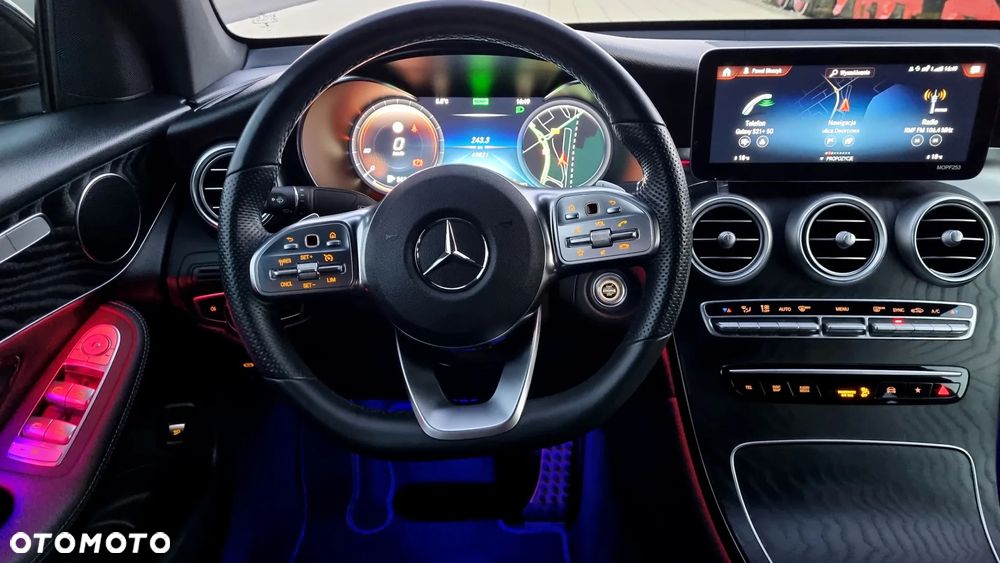 Mercedes-Benz GLC - 12