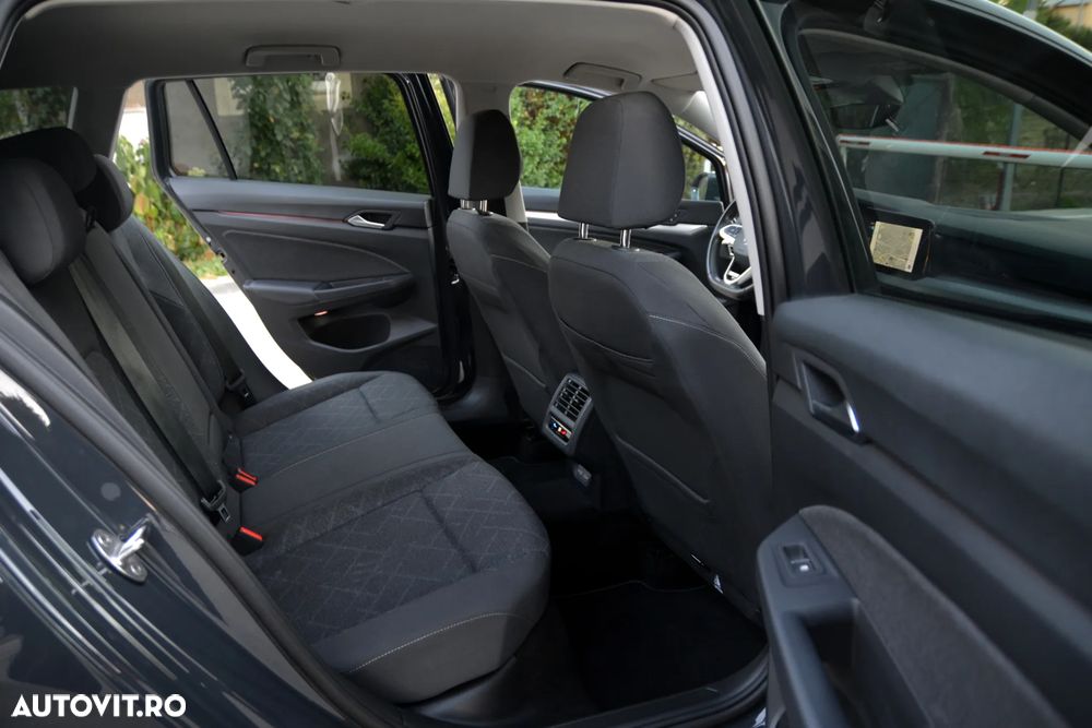 Volkswagen Golf - 11