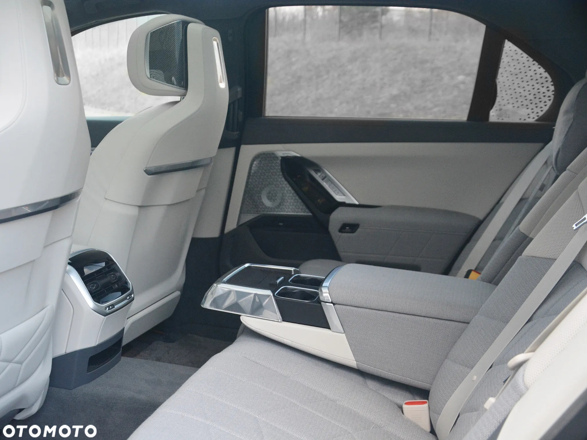 BMW Seria 7 - 22