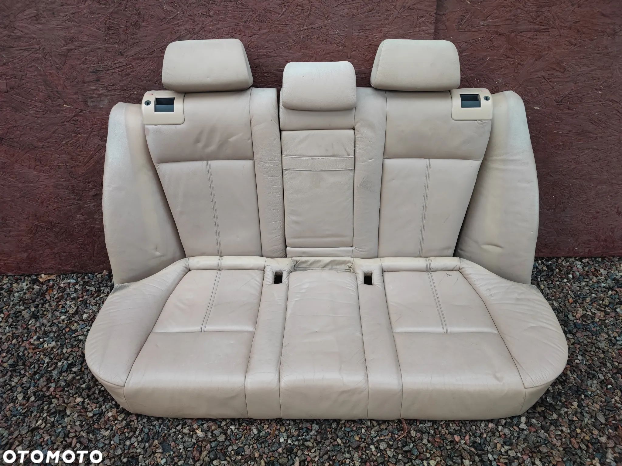 BMW E39 SEDAN ORYGINALNA KOMPLETNA KANAPA TYŁ SKŁADANA W KOLORZE BEŻOWYM / KREMOWYM / SANDBEIGE  O NR. 52 20 7 049 351 /  52 20 8 198 182 / 52 20 7 049 357 OEM - 1