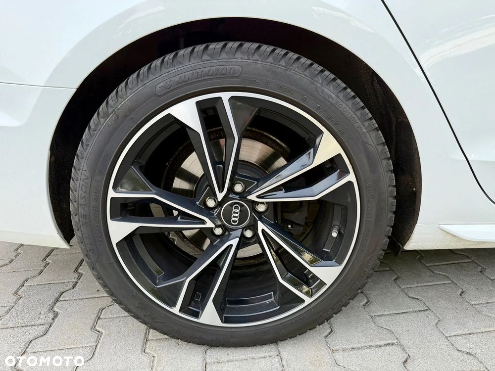 Audi A4 Avant 35 TDI S tronic S line - 10
