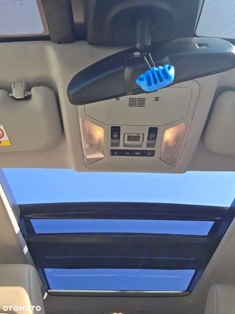 Toyota RAV4 - 9
