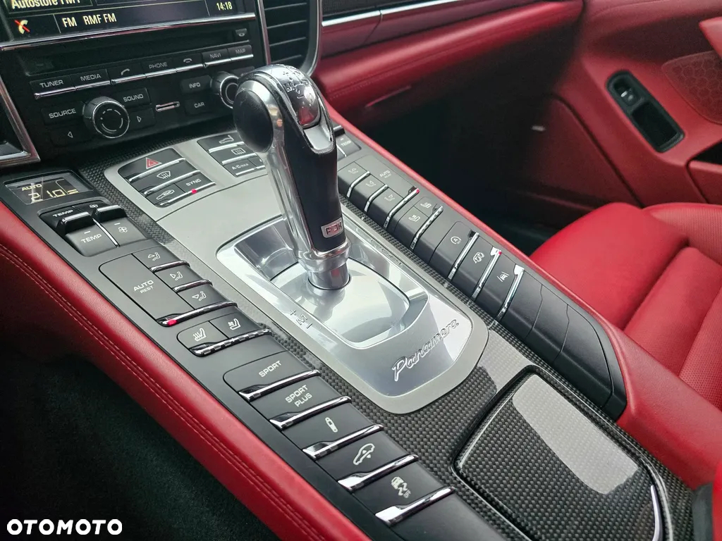 Porsche Panamera GTS - 18