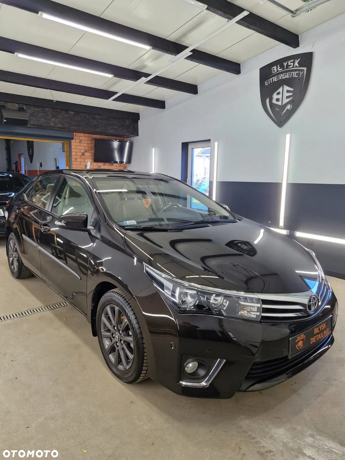 Toyota Corolla 1.6 Prestige EU6 - 2
