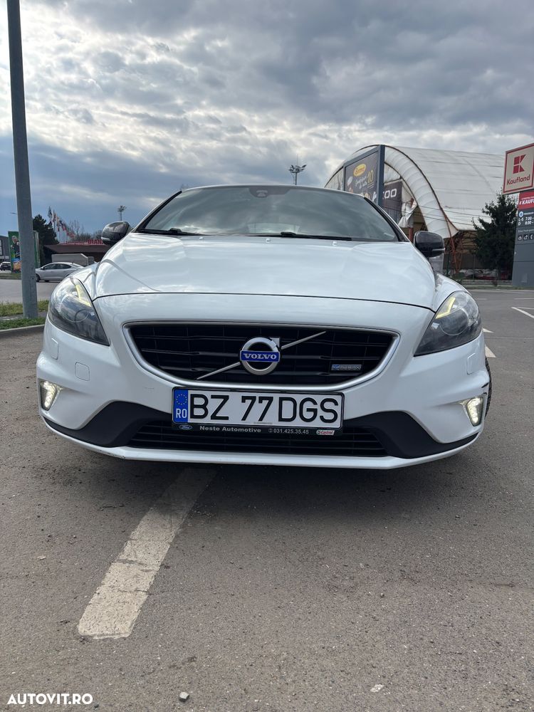 Volvo V40 D4 VEA R-Design - 3