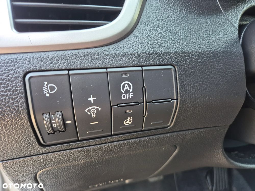 Hyundai i30 blue Kombi 1.6 CRDi Trend - 22