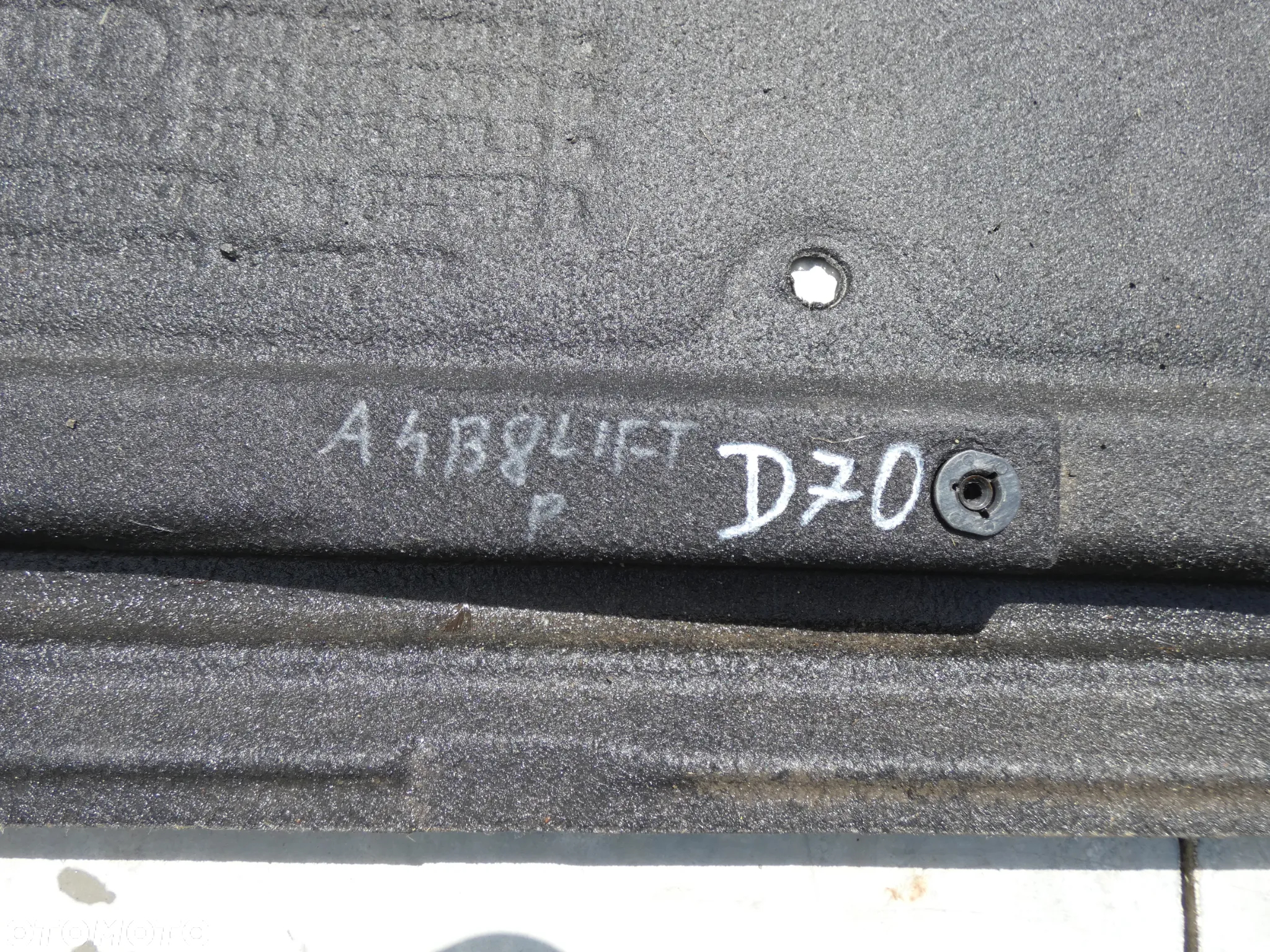 AUDI A4 B8 LIFT OSŁONA PODWOZIA PŁYTA PODŁOGI PRAWA DOLNA 8K0825208H D70 - 11