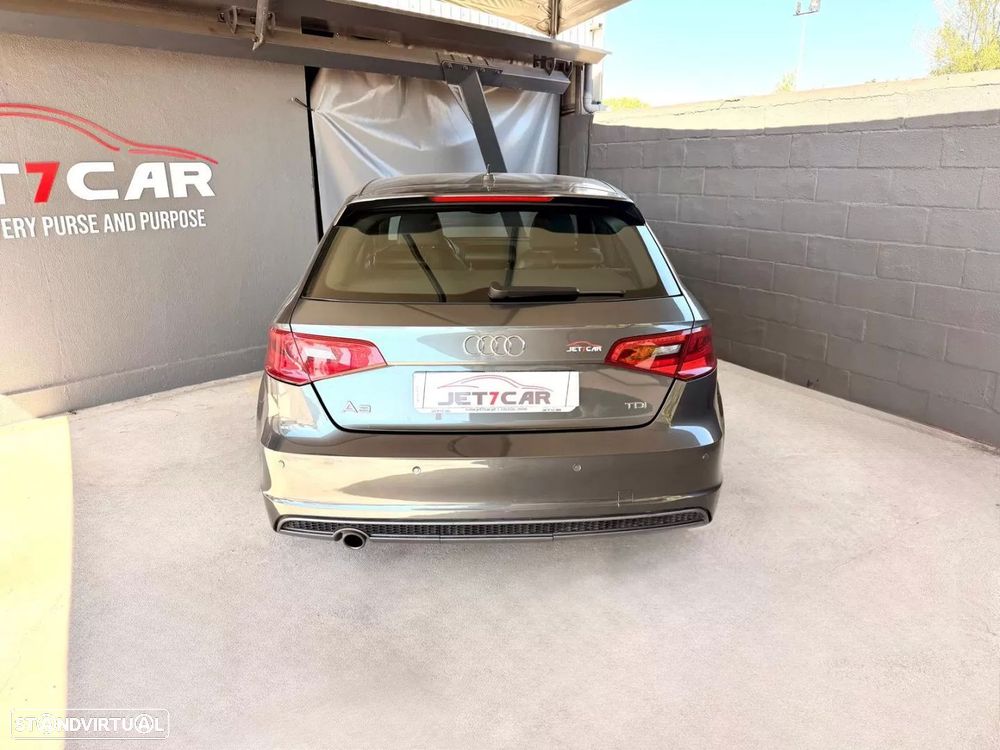 Audi A3 Sportback 1.6 TDI S-line S tronic — fotografia 8