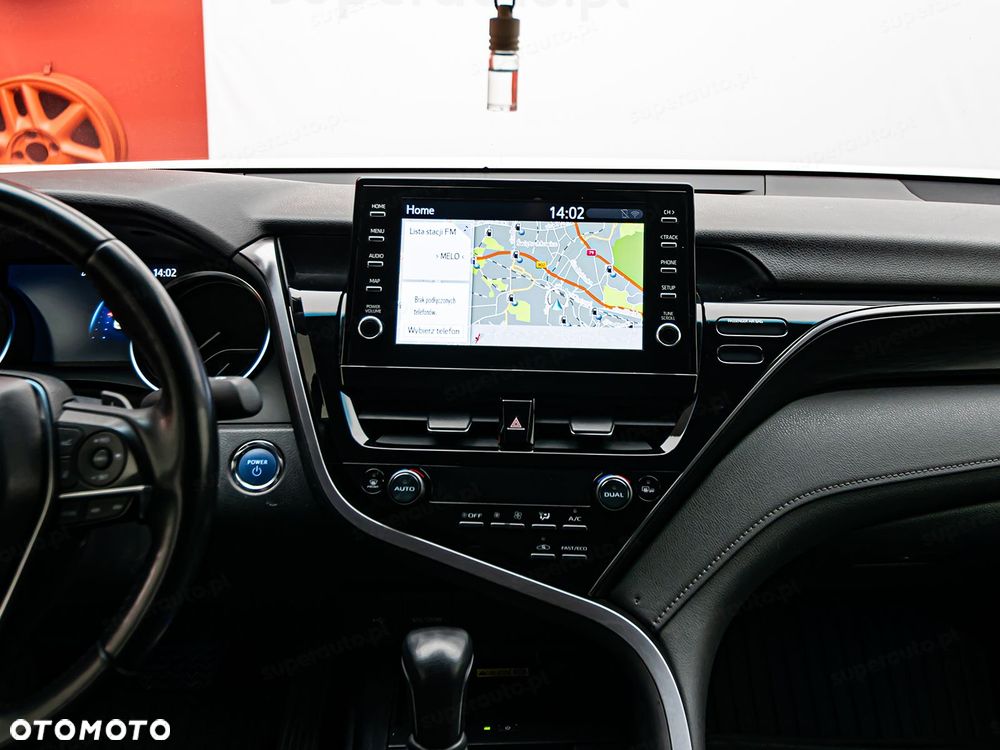 Toyota Camry 2.5 Hybrid Executive CVT - 19