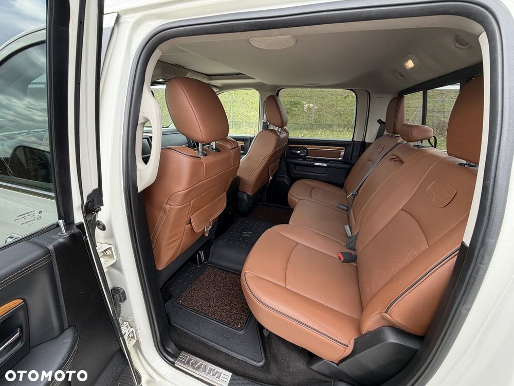 RAM 1500 5.7 Crew Cab Shortbed Limited Black - 23