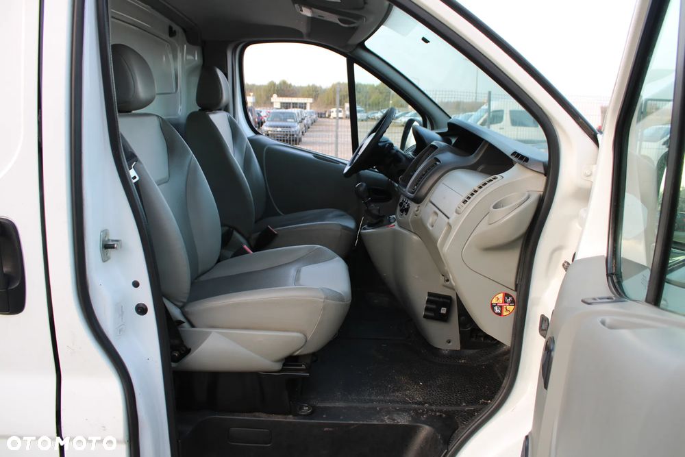 Renault Trafic - 17