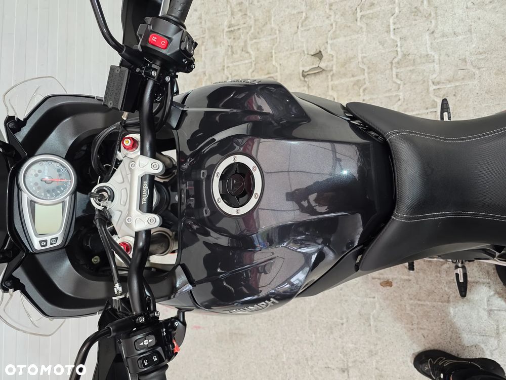 Triumph Tiger - 27