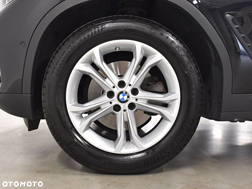 BMW X3 xDrive20i GPF Advantage - 30