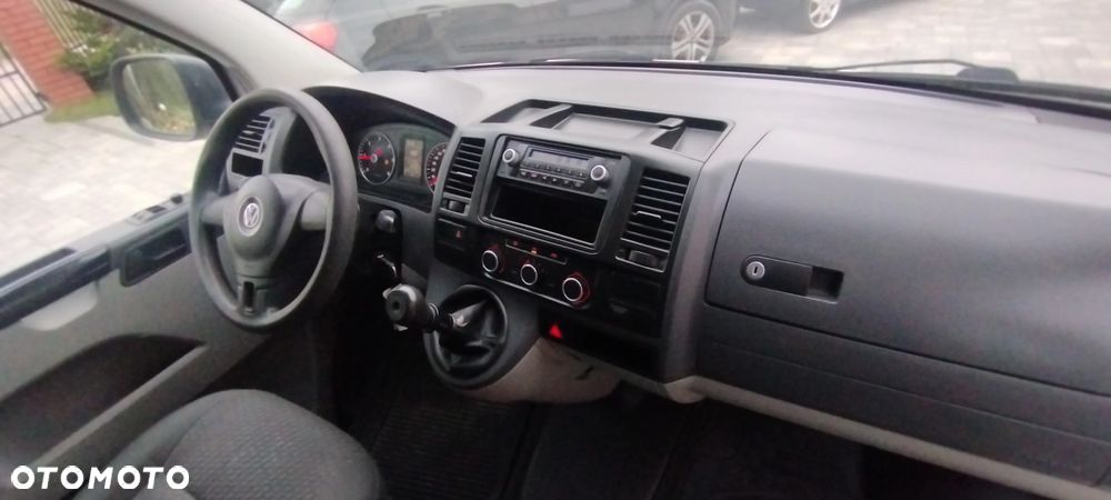 Volkswagen Transporter T5 - 11