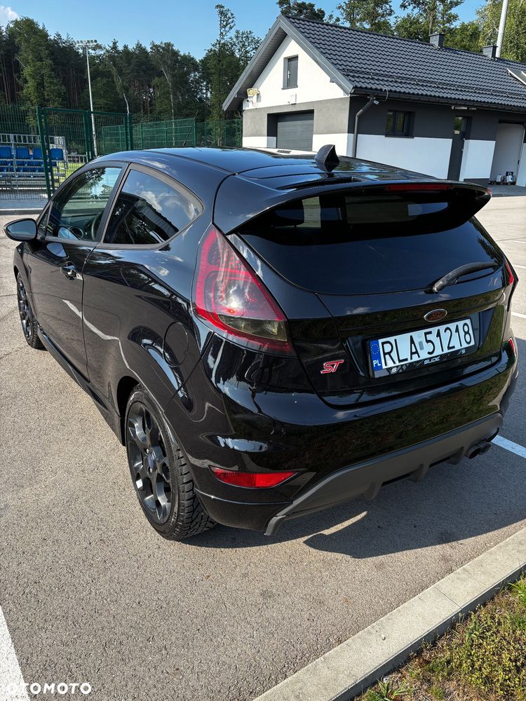 Ford Fiesta 1.6 Platinium X - 2